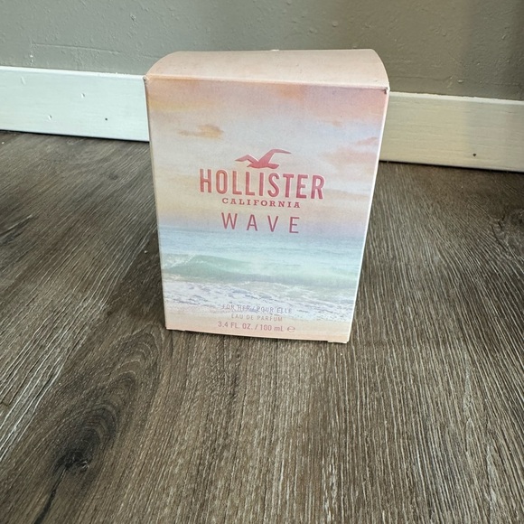 Hollister Wave Fragrance - Picture 1 of 4
